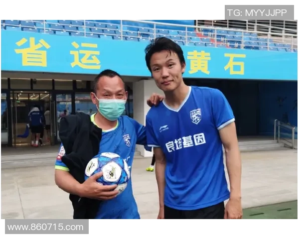 川航足球崛起之路探秘球队发展与未来展望