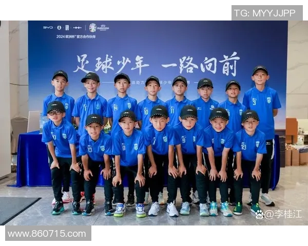 探索cu足球的魅力与发展潜力，助力年轻球员成长与梦想实现